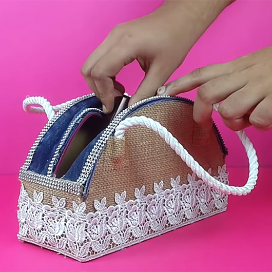 Jute-cloth-cardboard-handbag-StylEnrich.jpg