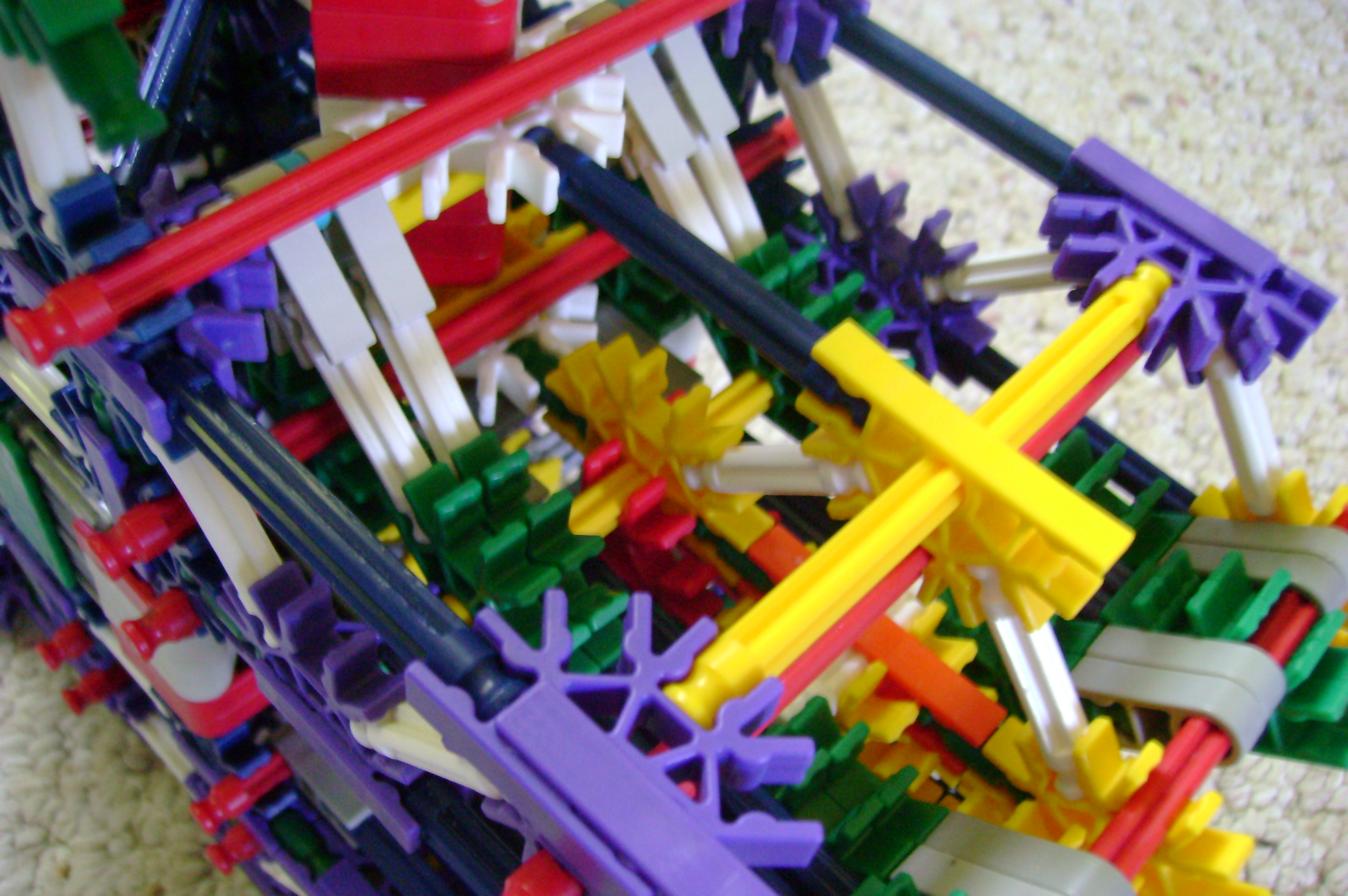 K'nex Cannon---Back 2 020.jpg