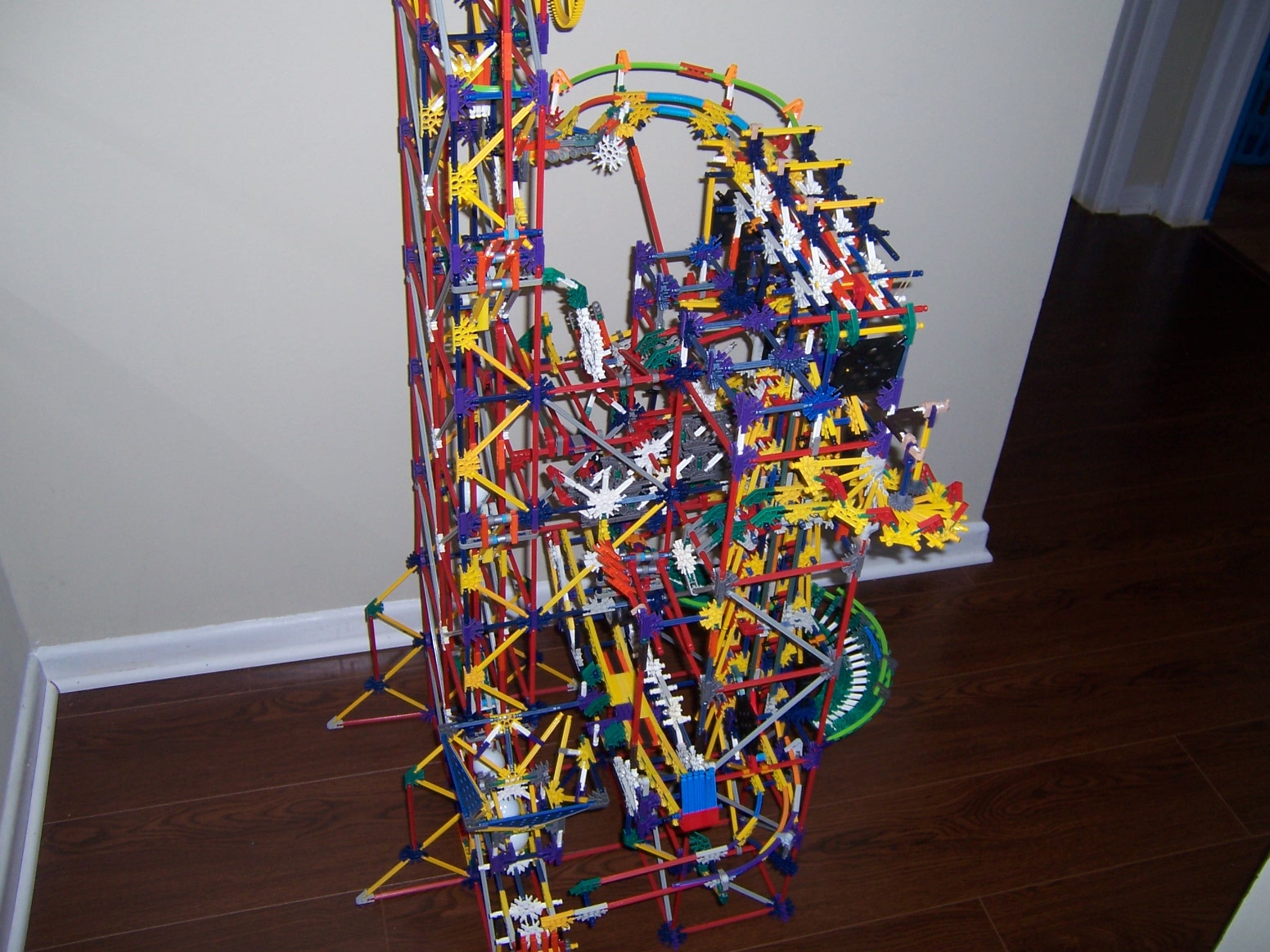 Knex Ball Machine Parallax 007.jpg