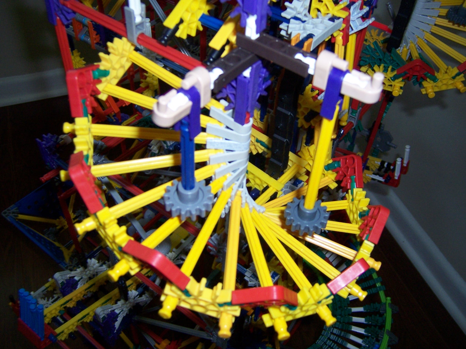 Knex Ball Machine Parallax 028.jpg