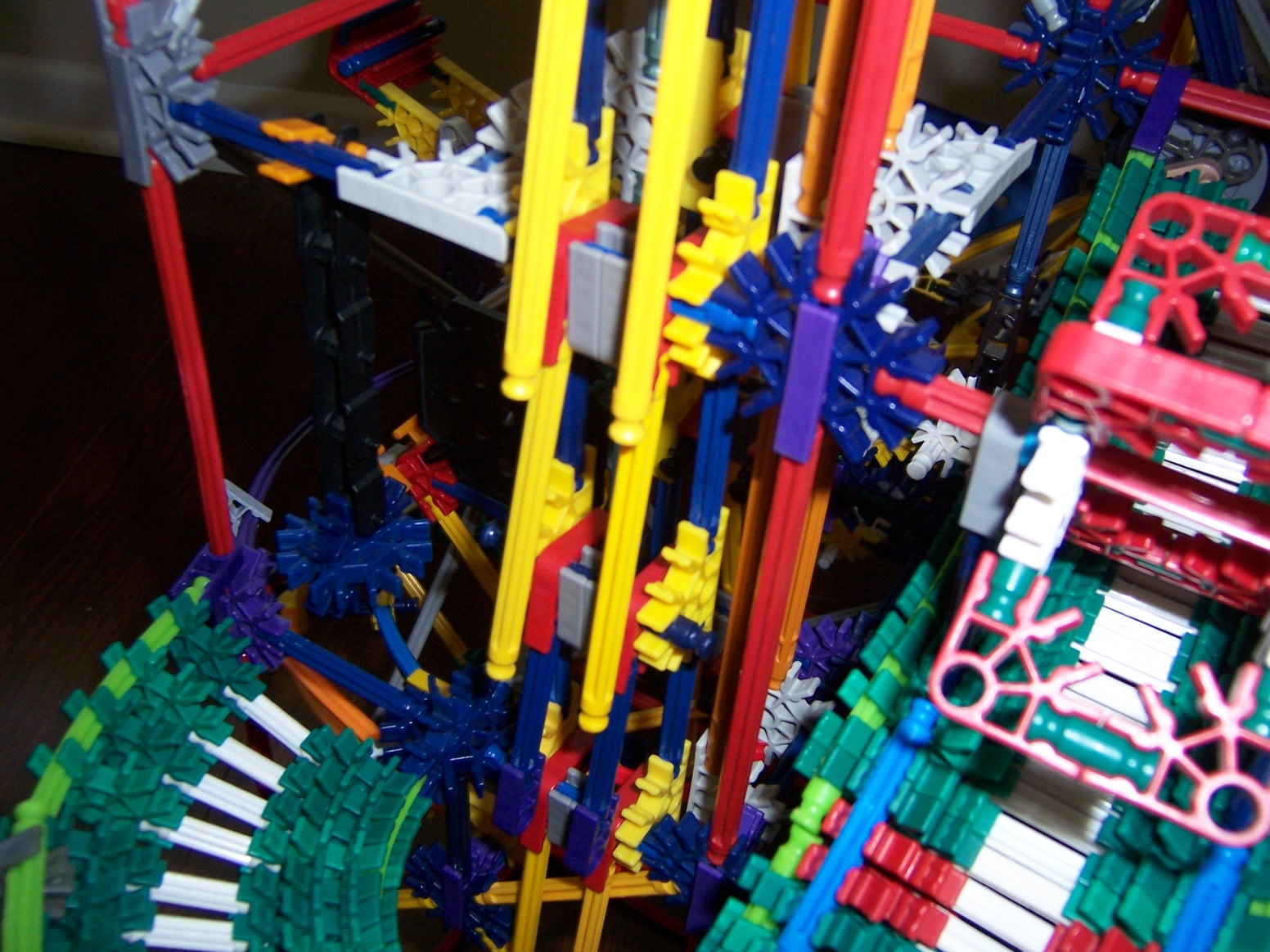 Knex Ball Machine Parallax 053.jpg