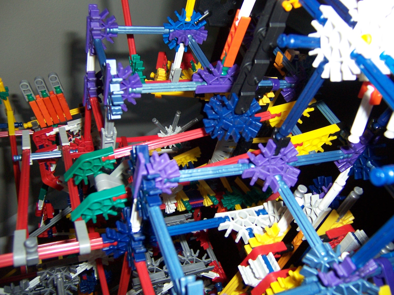 Knex Ball Machine Parallax 060.jpg