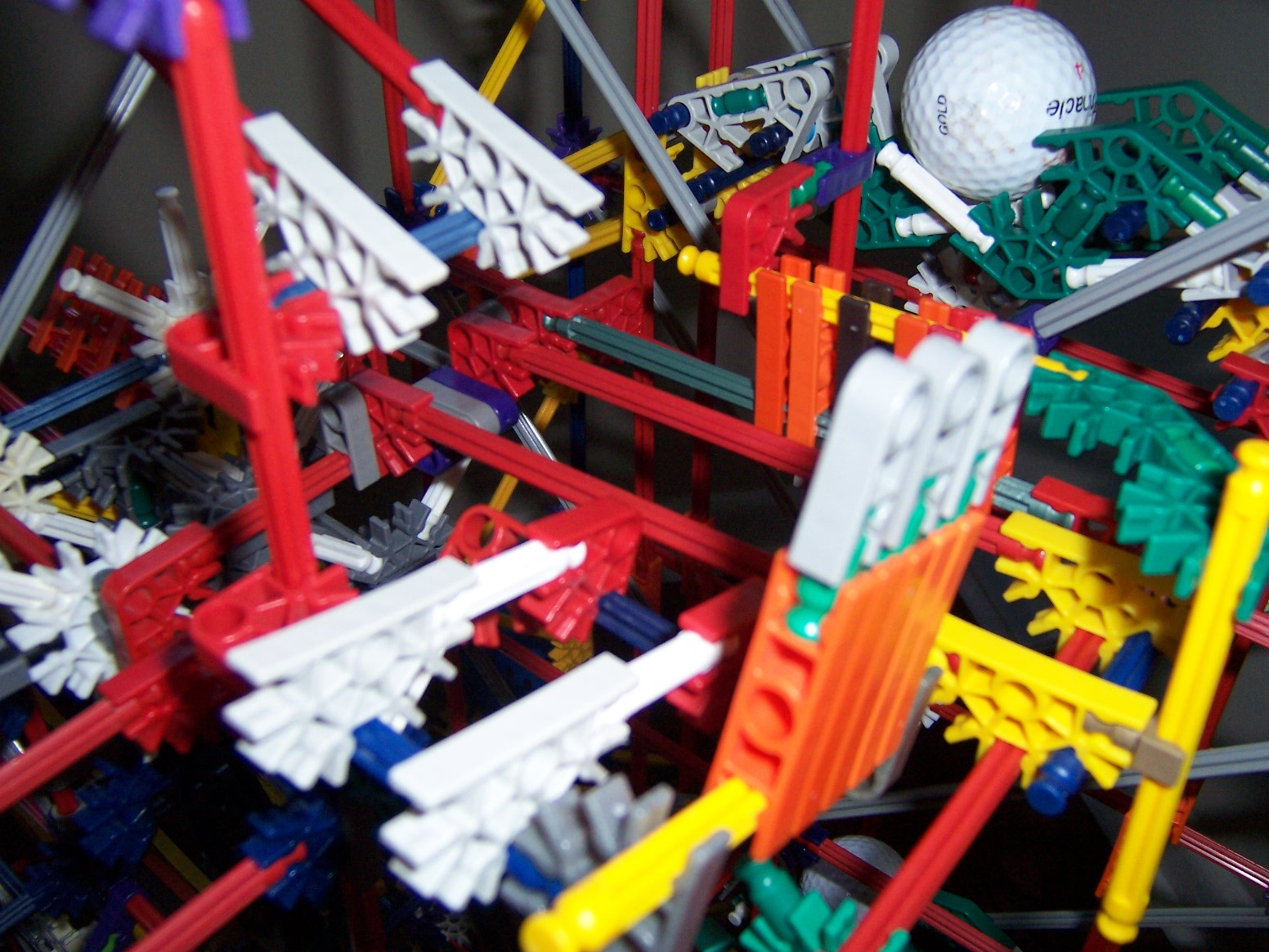 Knex Ball Machine Parallax 064.jpg