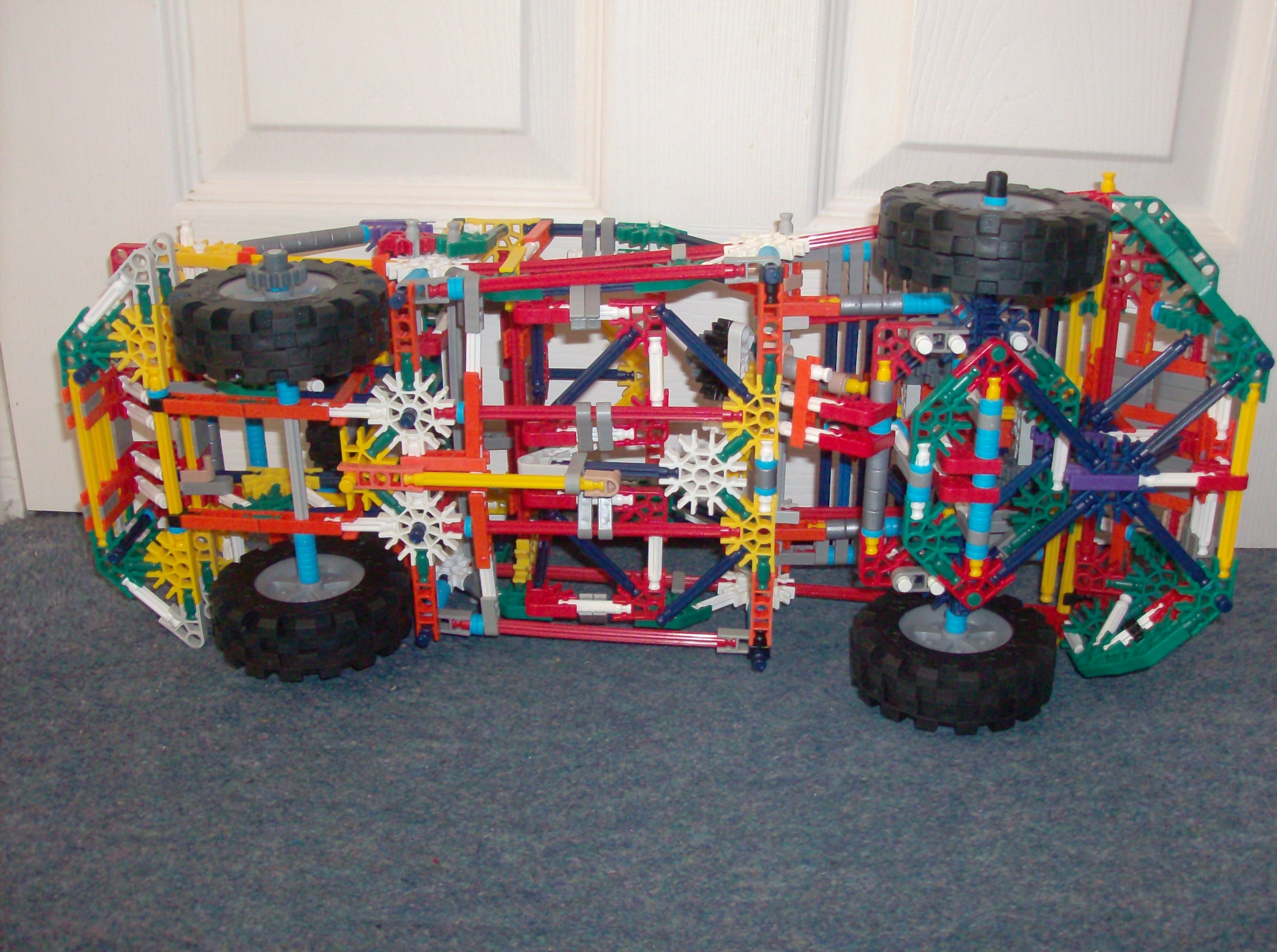 Knex car (21).JPG