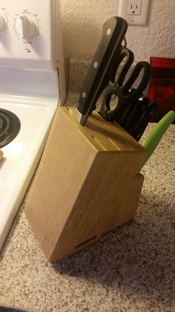 Knife holder.jpg