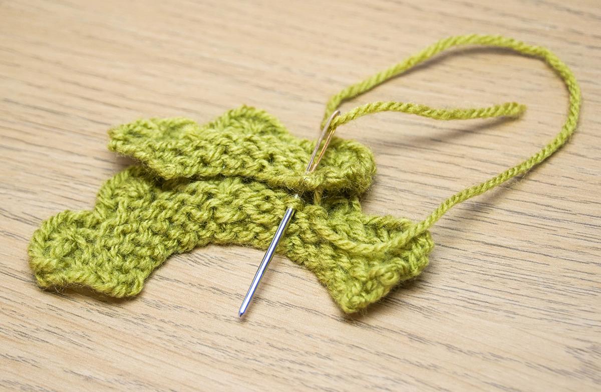 Knitted Necklace 6h.jpg