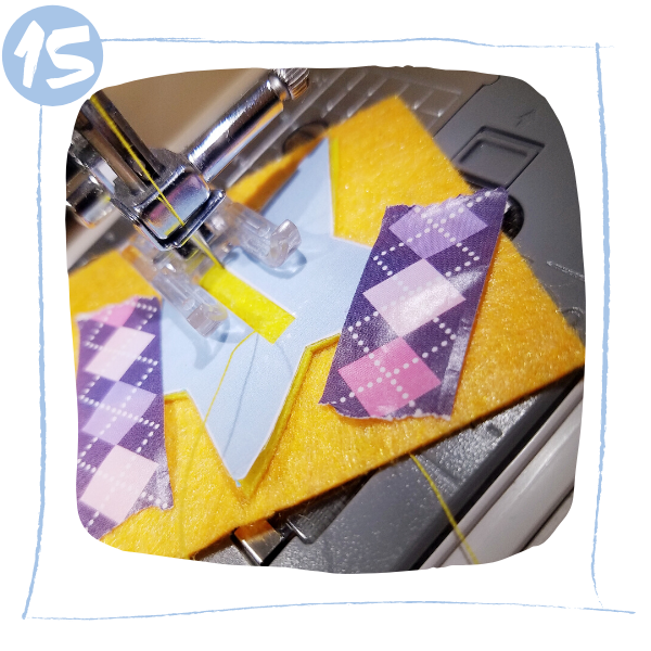 L'Atelier de B&eacute;ryl - Tutoriels pour Quiet Books - Blog - Page formes g&eacute;om&eacute;triques - &eacute;tape 15 - couture boutonni&egrave;re.png