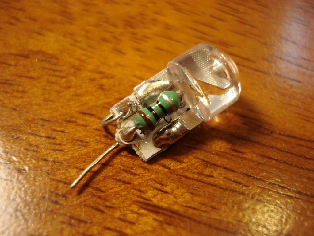 LED - just 1.5 volts 09.jpg