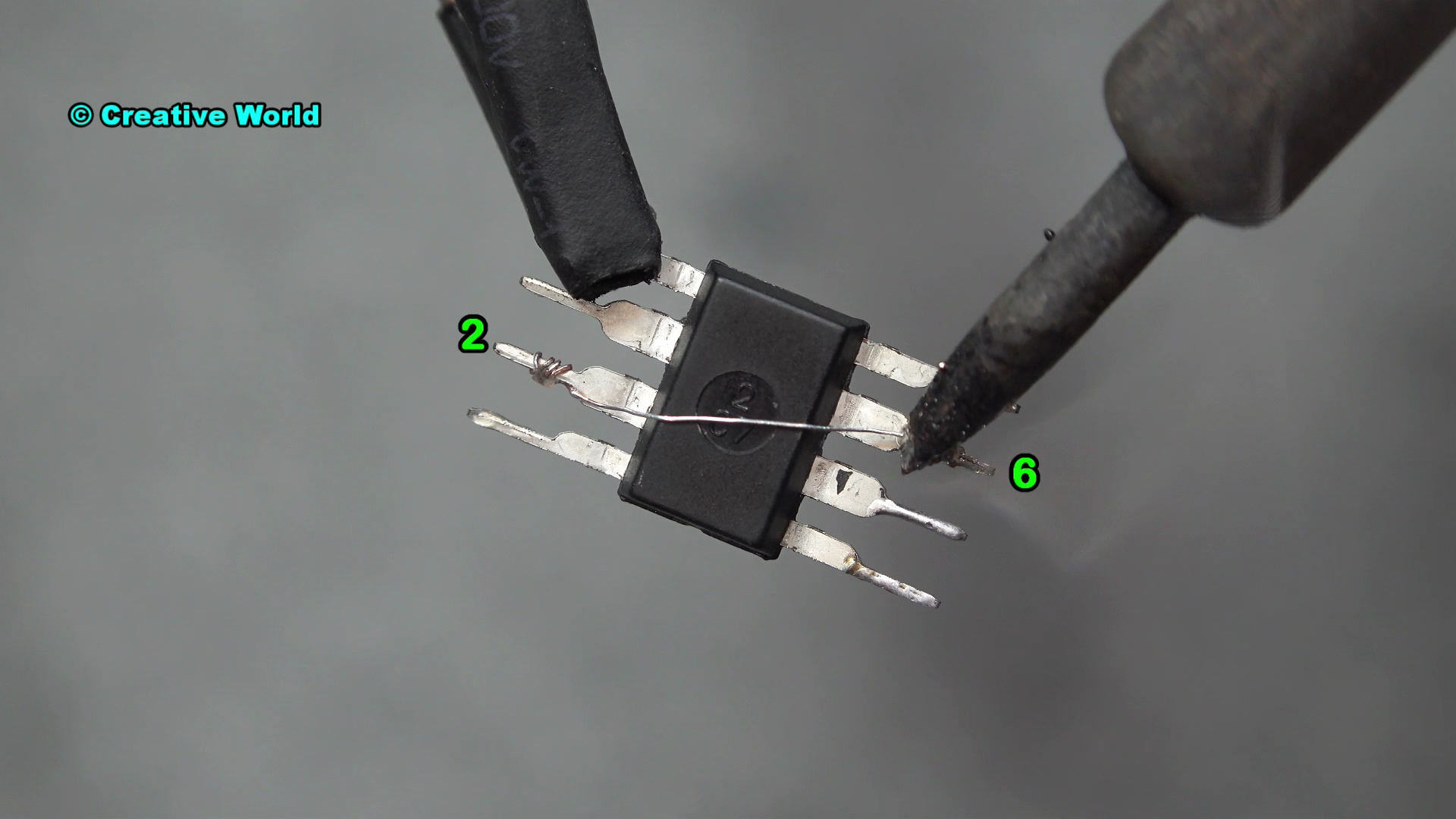 LED Chaser - Single Line LED Chaser Circuit Using NE555.mp4_000018852.png