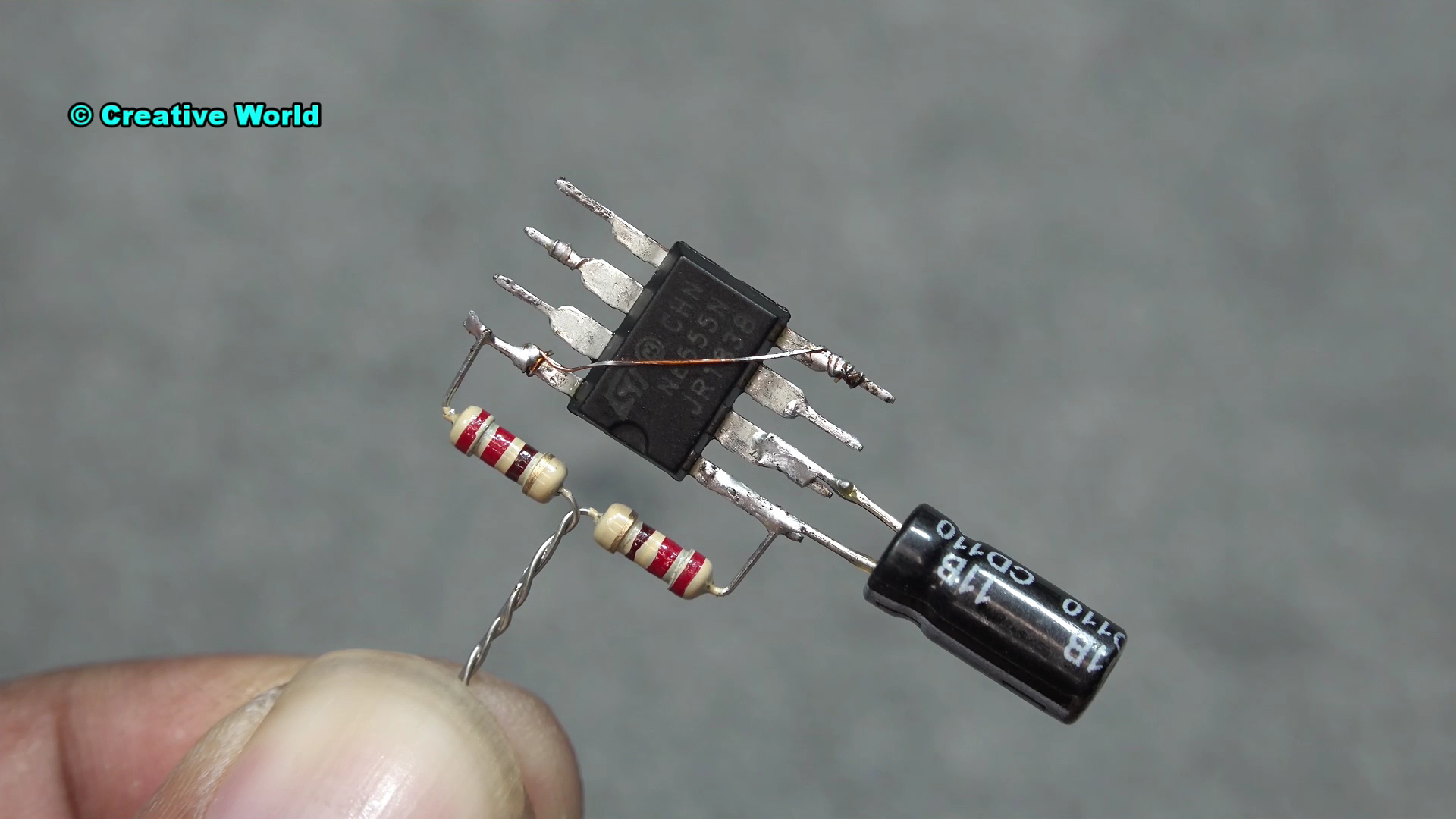 LED Chaser - Single Line LED Chaser Circuit Using NE555.mp4_000048448.png