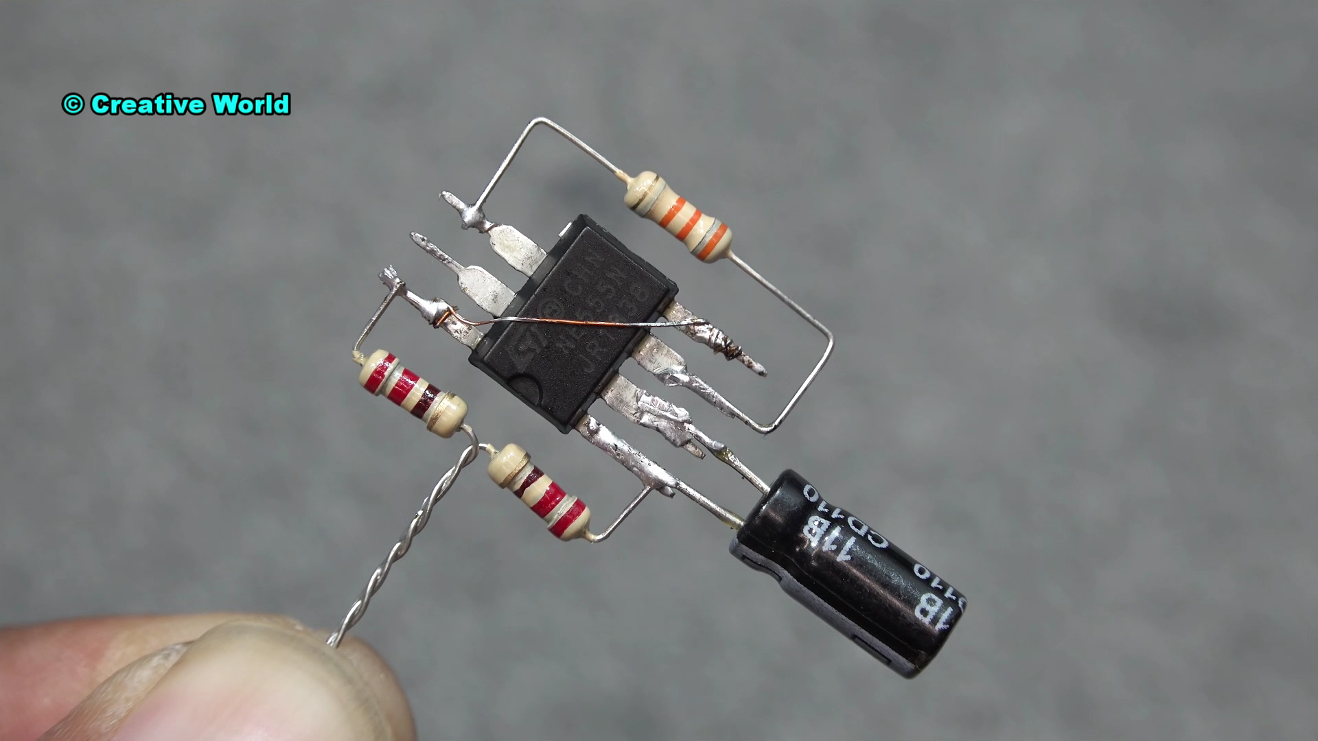 LED Chaser - Single Line LED Chaser Circuit Using NE555.mp4_000058258.png