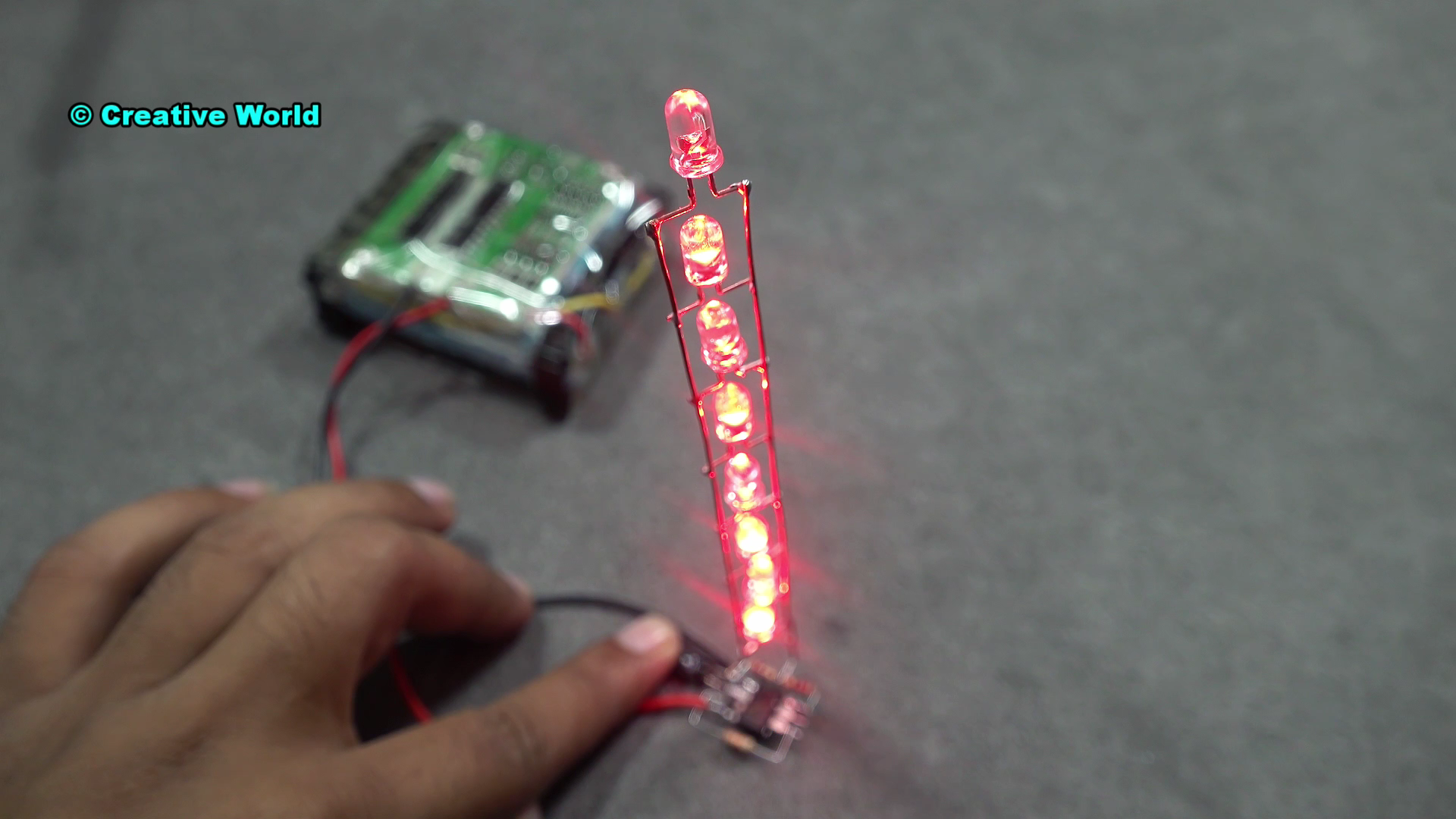 LED Chaser - Single Line LED Chaser Circuit Using NE555.mp4_000106506.png