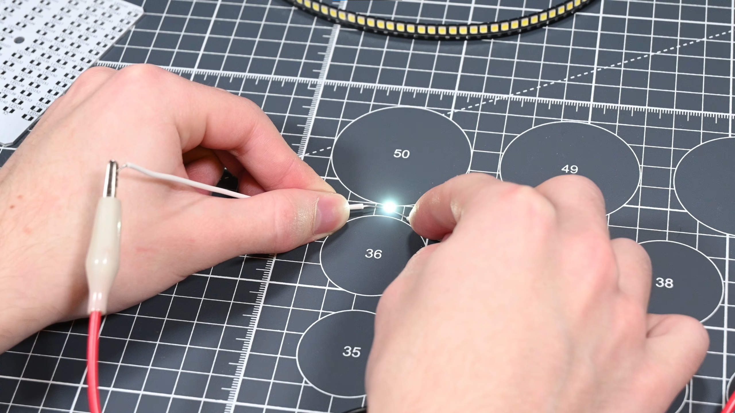 LED Polarity - Instructable.png