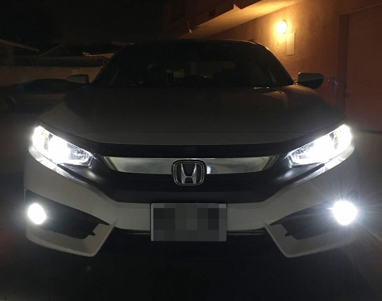 LED-Headlight-Bulb-Install-03.jpg