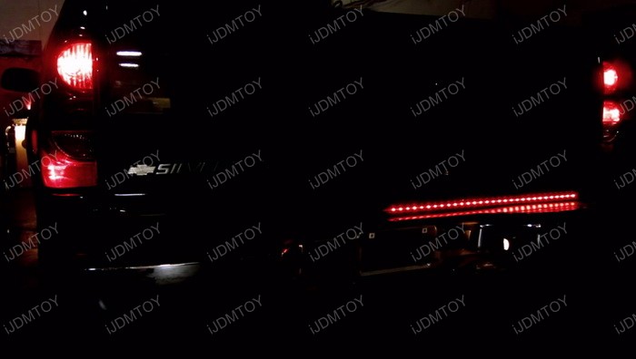 LED-tailgate-strip-light-11.jpg