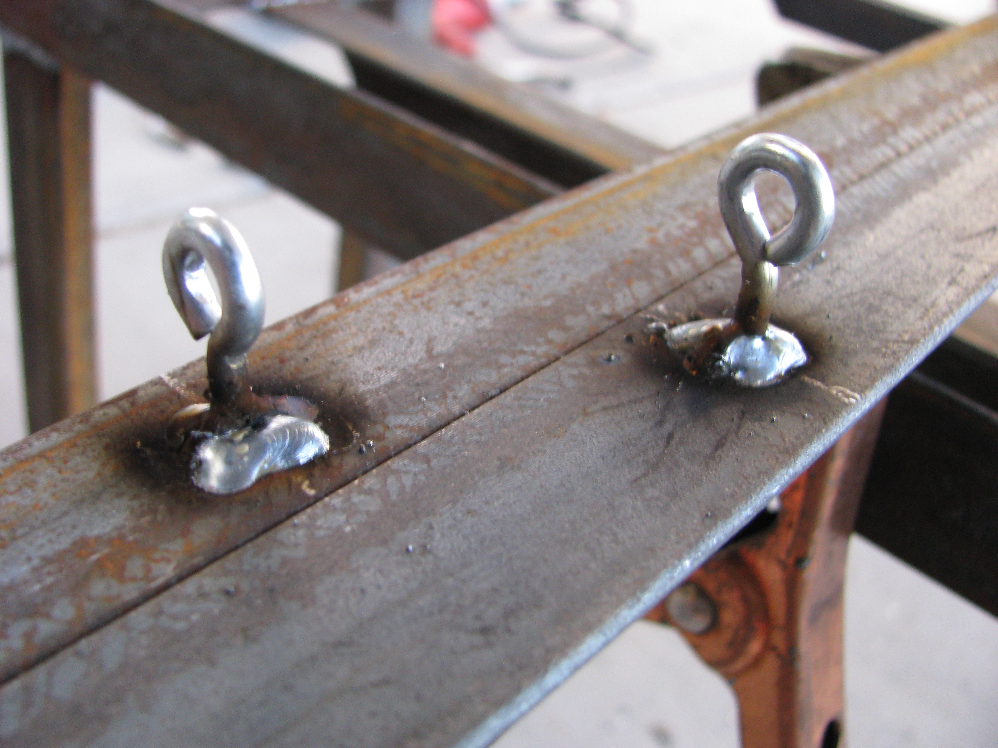 LIght bracket - chain hangers welded - 1.JPG