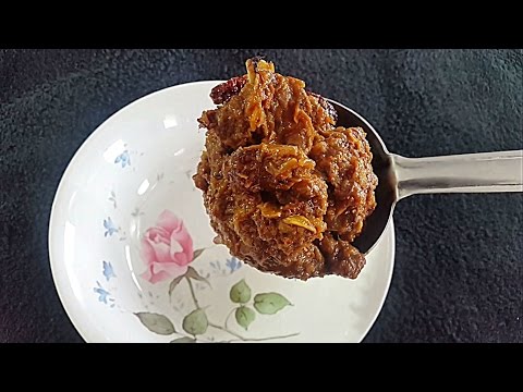 Laal Maas - Laal Maans Recipe - Goat Curry Recipe - Rajasthani Cuisine - hissingcooker.com