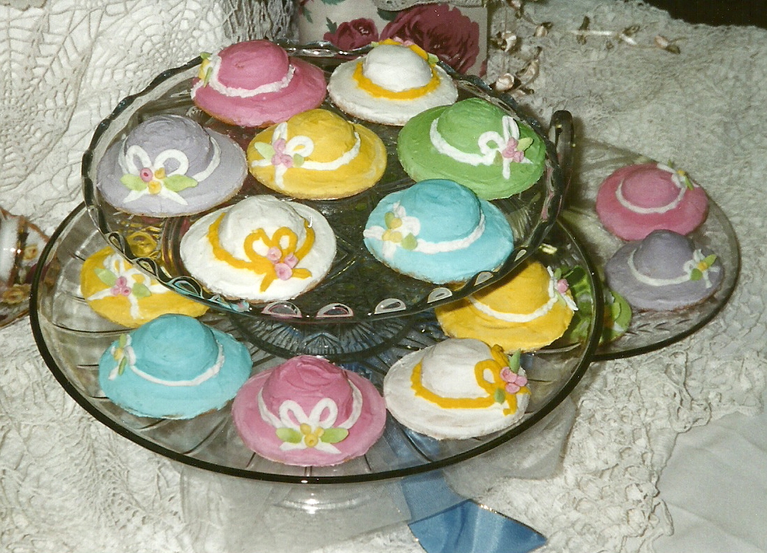 Ladies Day Hat Cookies.jpg