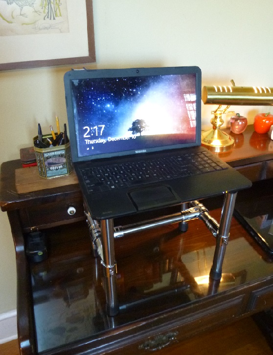 Laptop stand.jpg