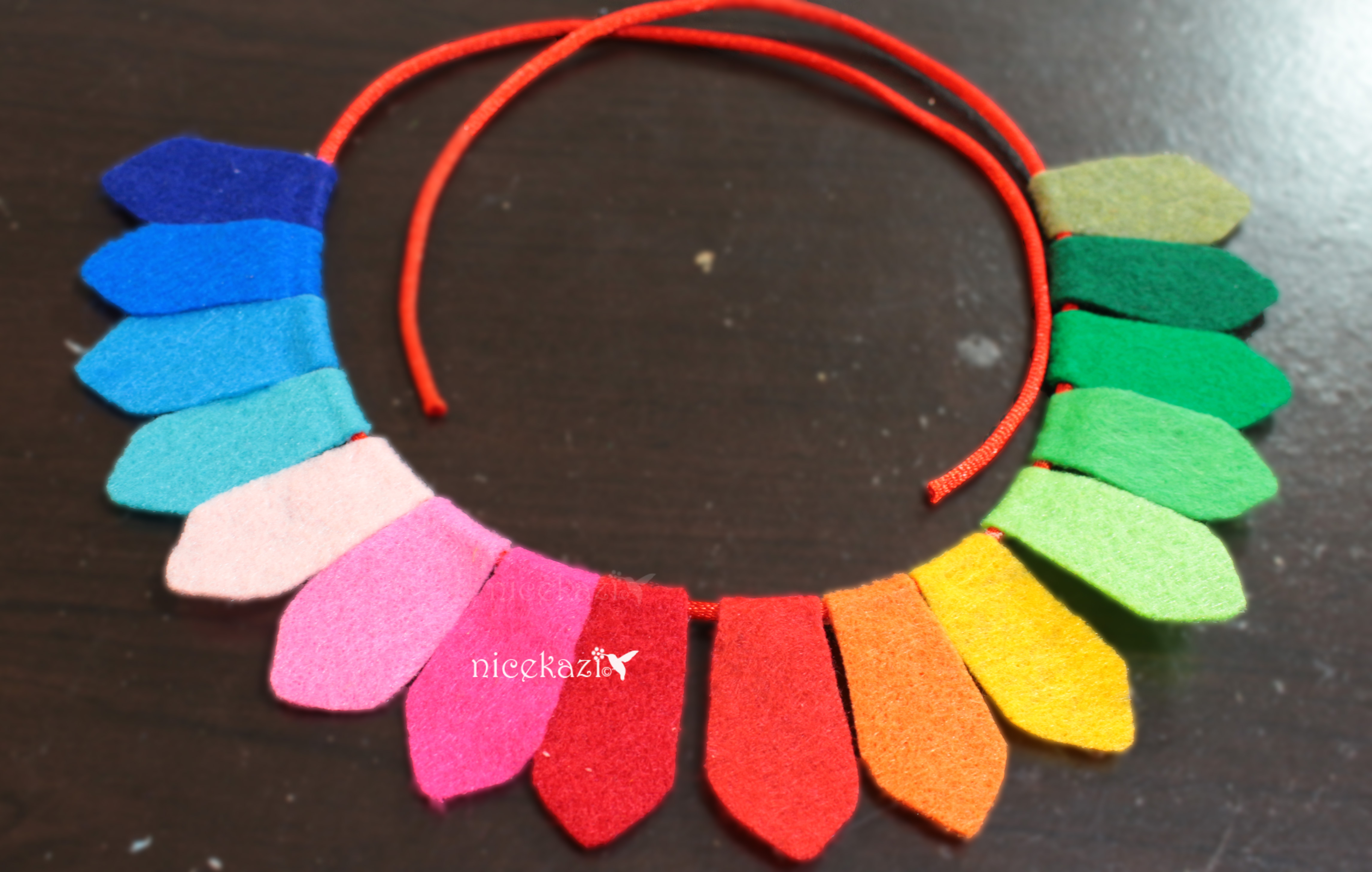 Leftover-felt-necklace.jpg