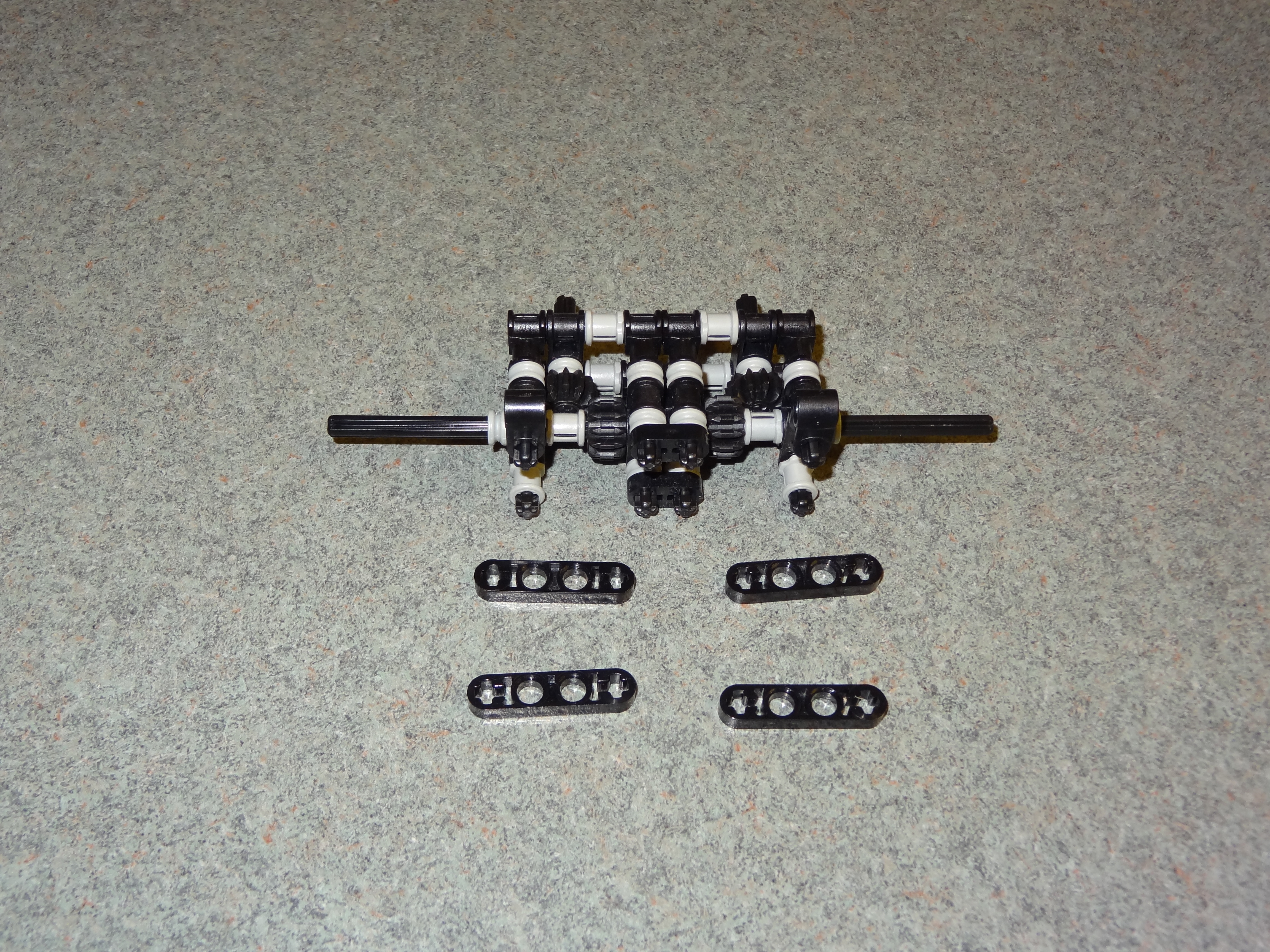 Lego RC Track Rover - 11.jpg