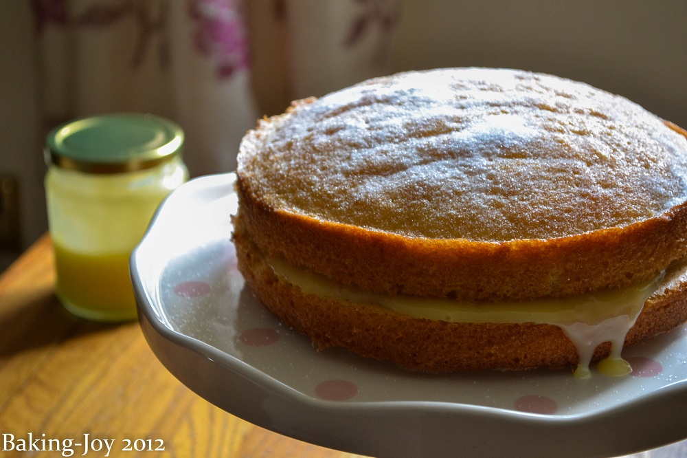 Lemon curd cake 1.jpg