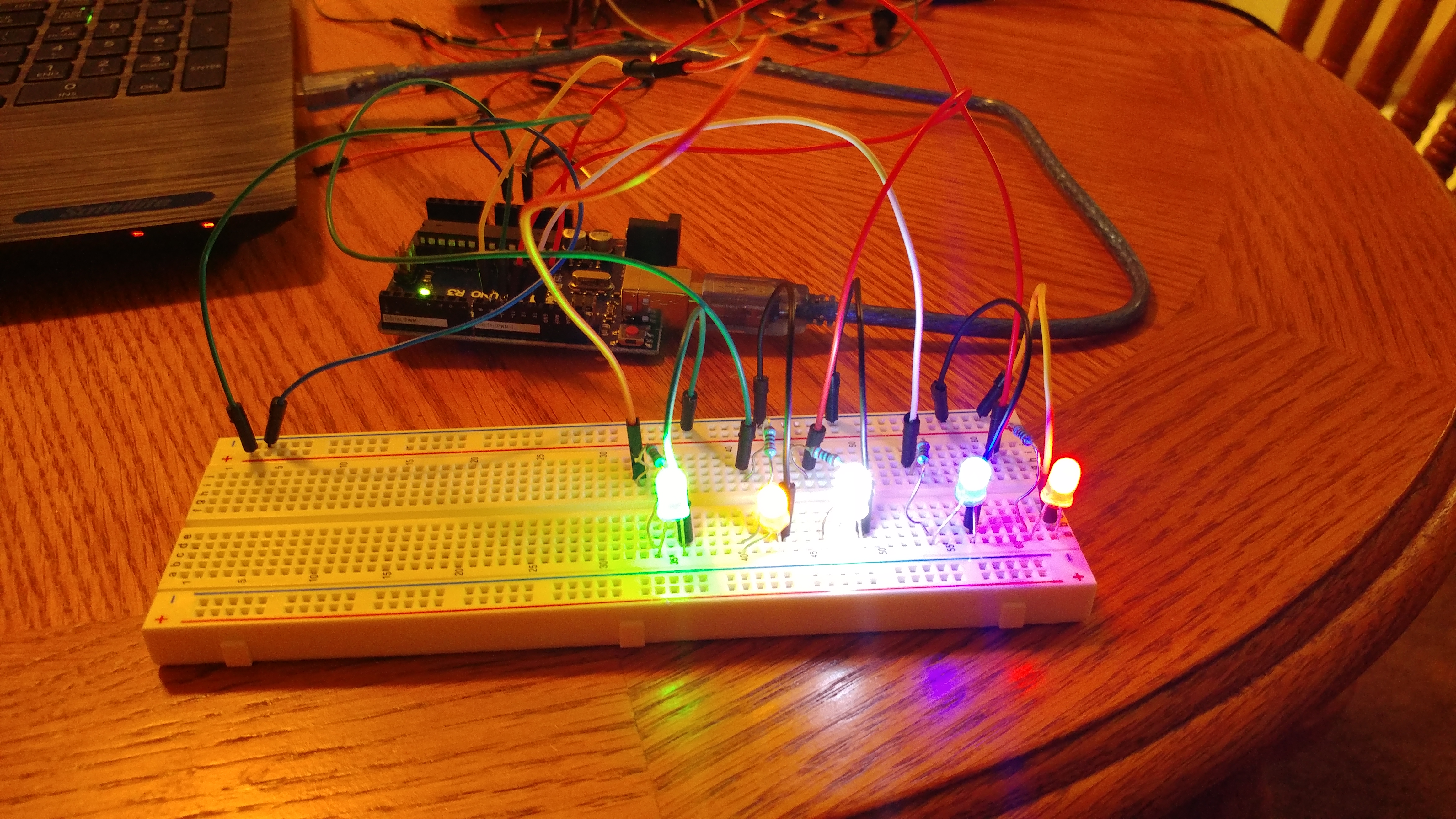 LightShow5Leds.jpg