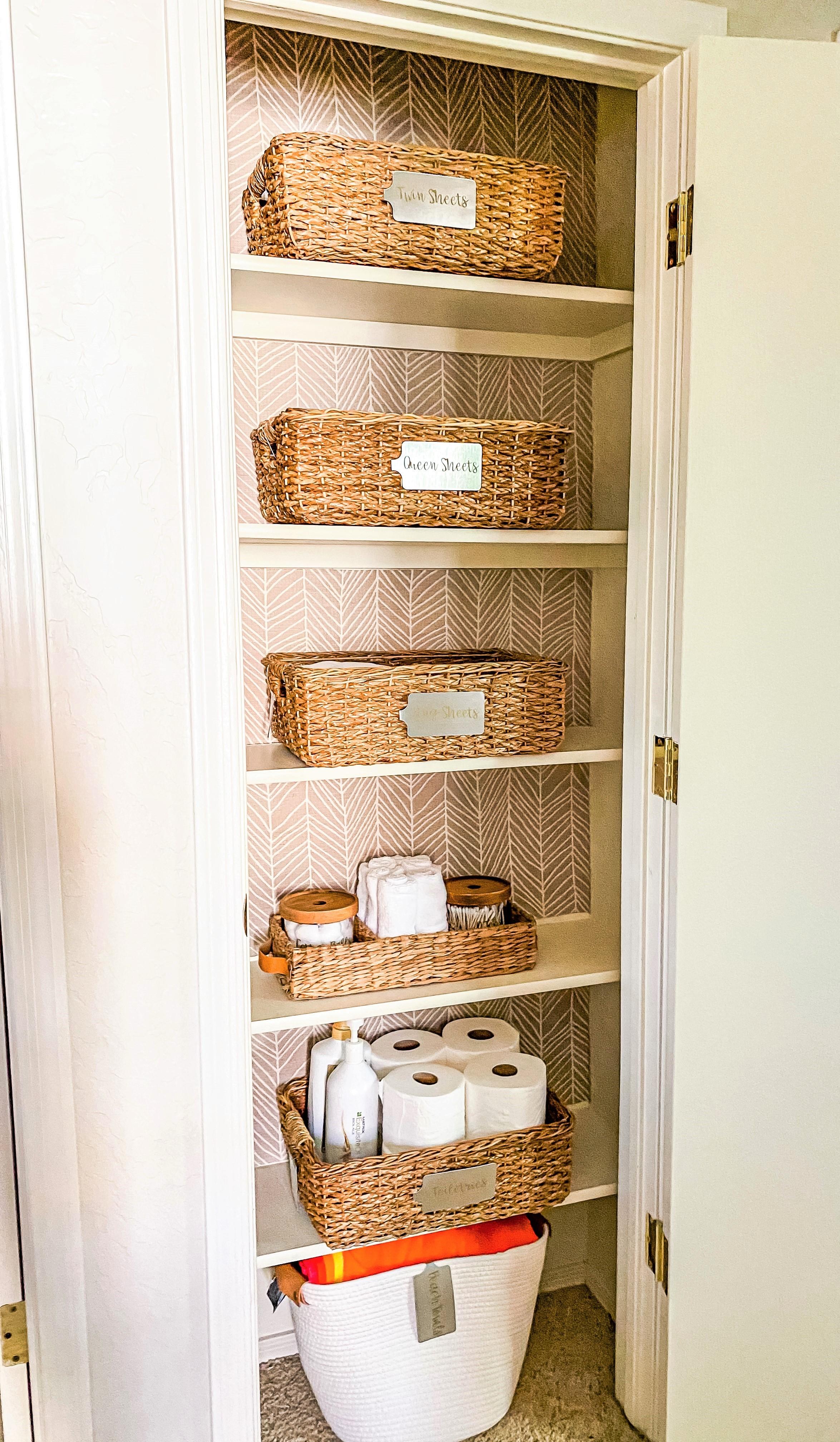 Linen Closet Organization with Cricut23.JPG