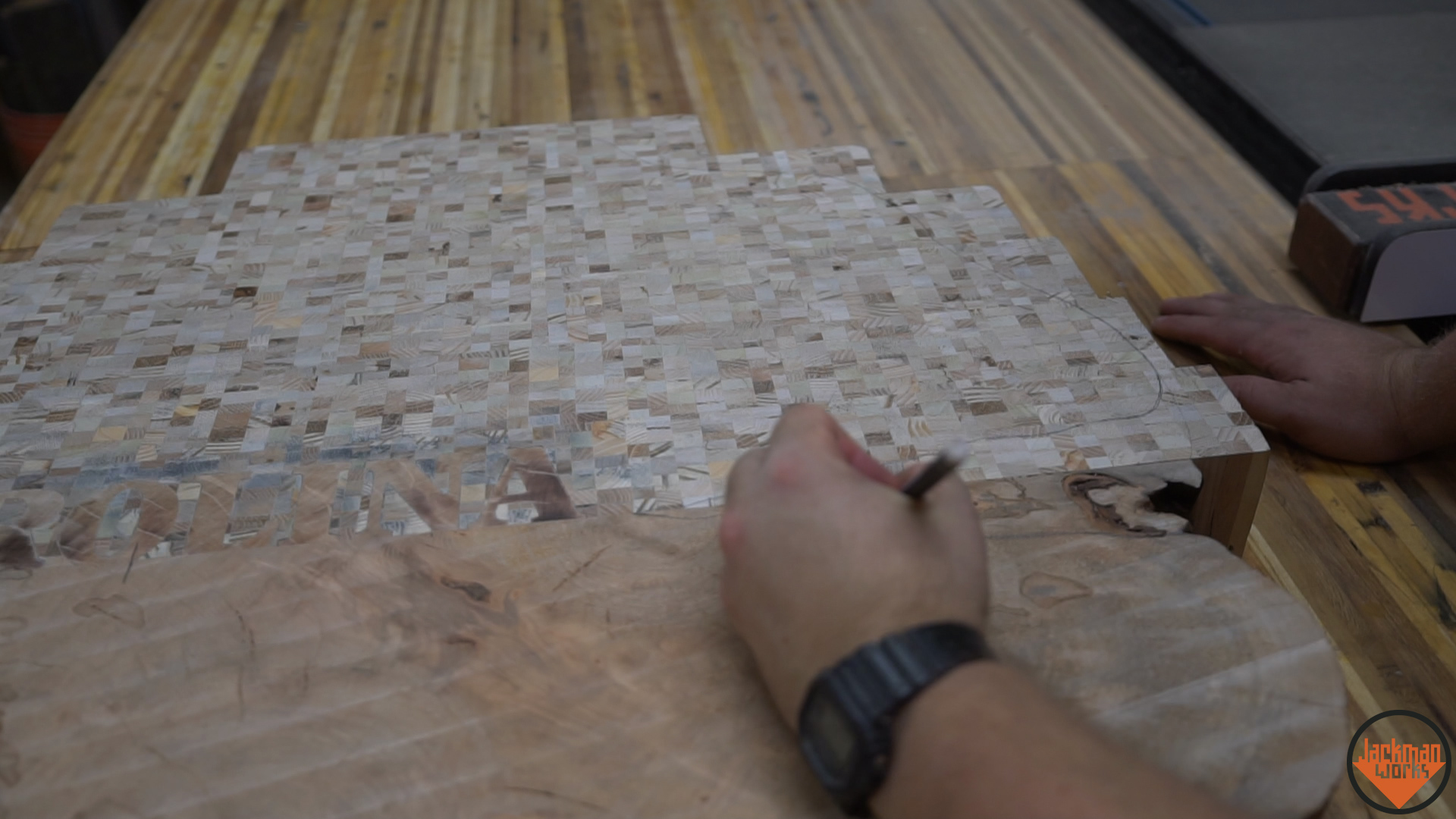Live Edge Pallet Wood Wall Art Cookie 32.jpg