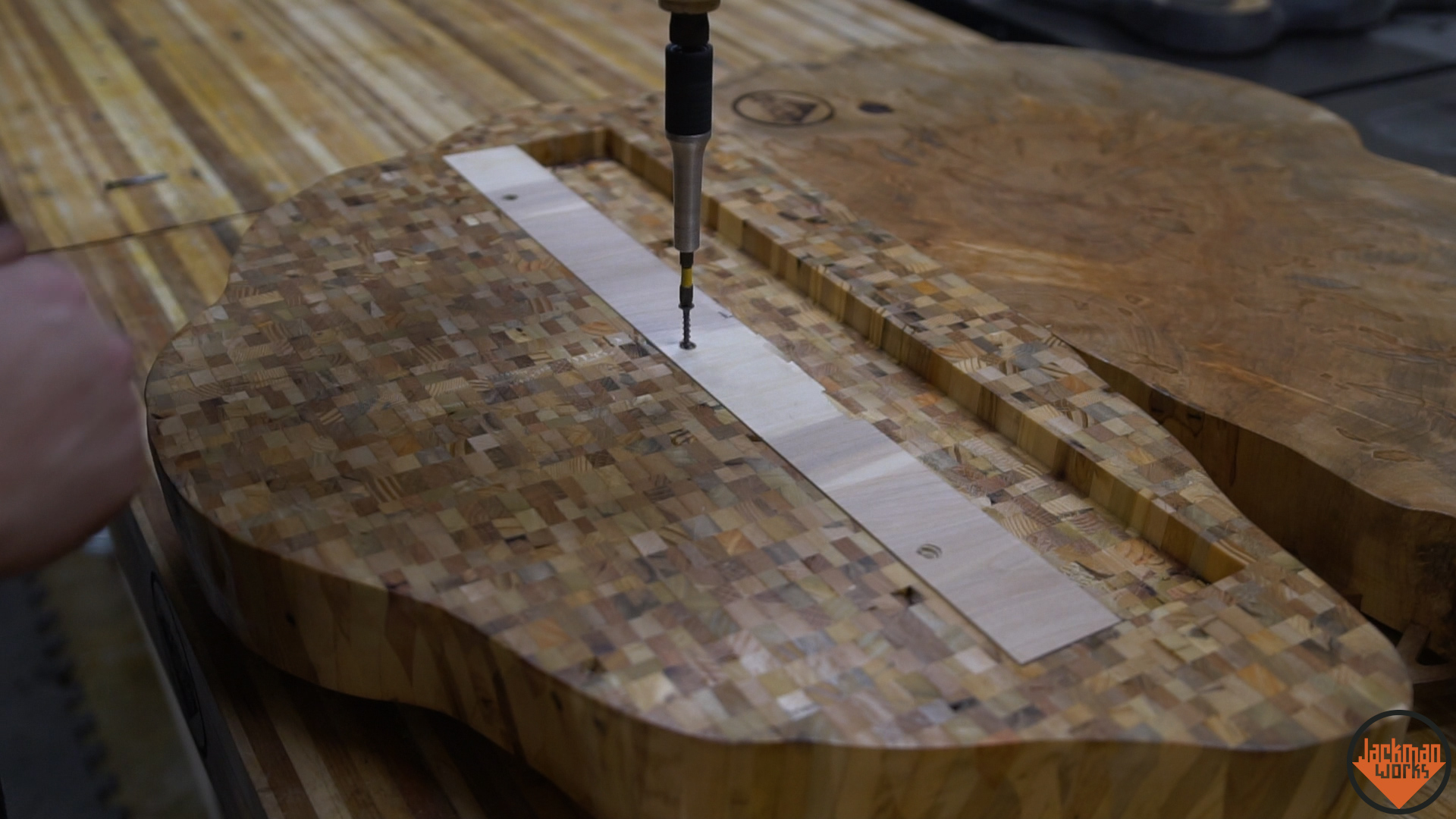 Live Edge Pallet Wood Wall Art Cookie 43.jpg