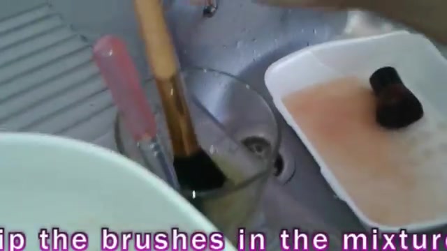 MAKEUP BRUSHES CLEANING LIFEHACK 187.jpg