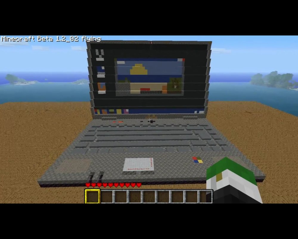 MInecraft-laptop_1538782.jpeg