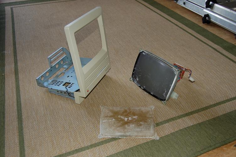 Mac Ipod Stereo 3.JPG