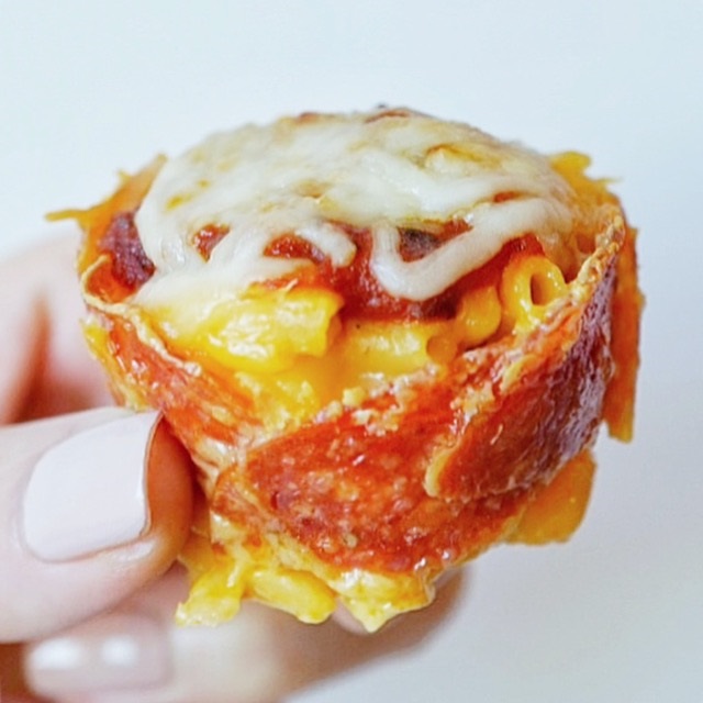 Mac n Cheese Pizza Cup closeup 2.jpg