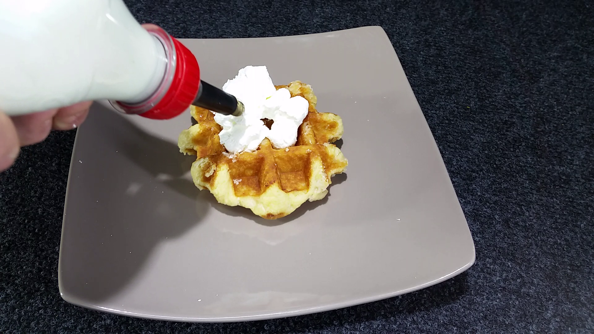 Make Whipped Cream with vinegar-2.png