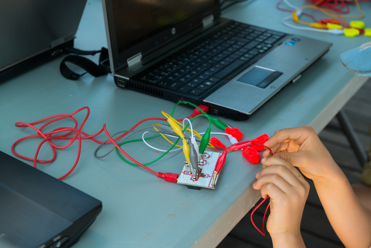 Makey_Makey_ArthurCrestani_20180728_VilletteMakerz-3330.jpg