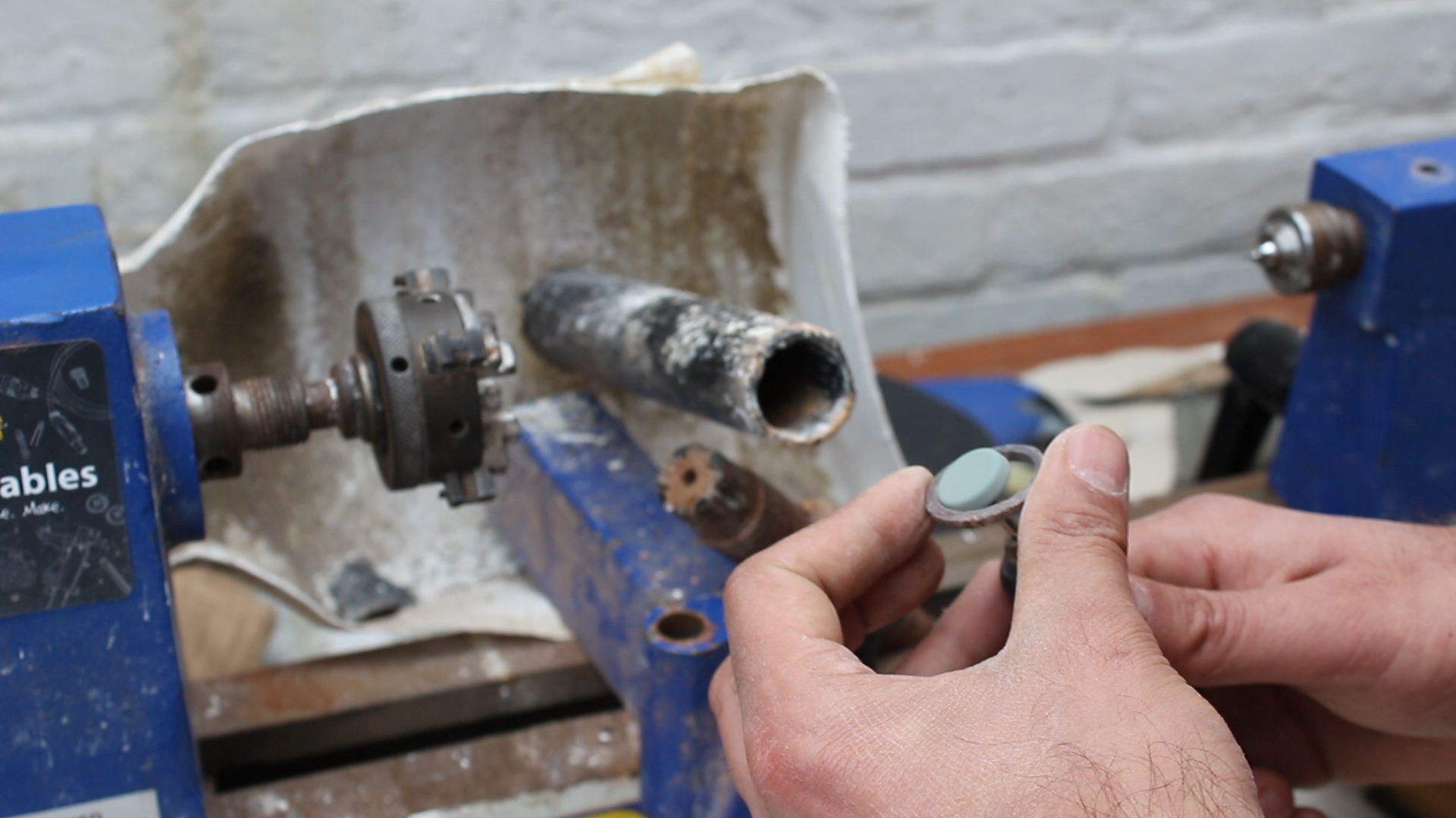 Making a dinosaur bone ring 10.bmp