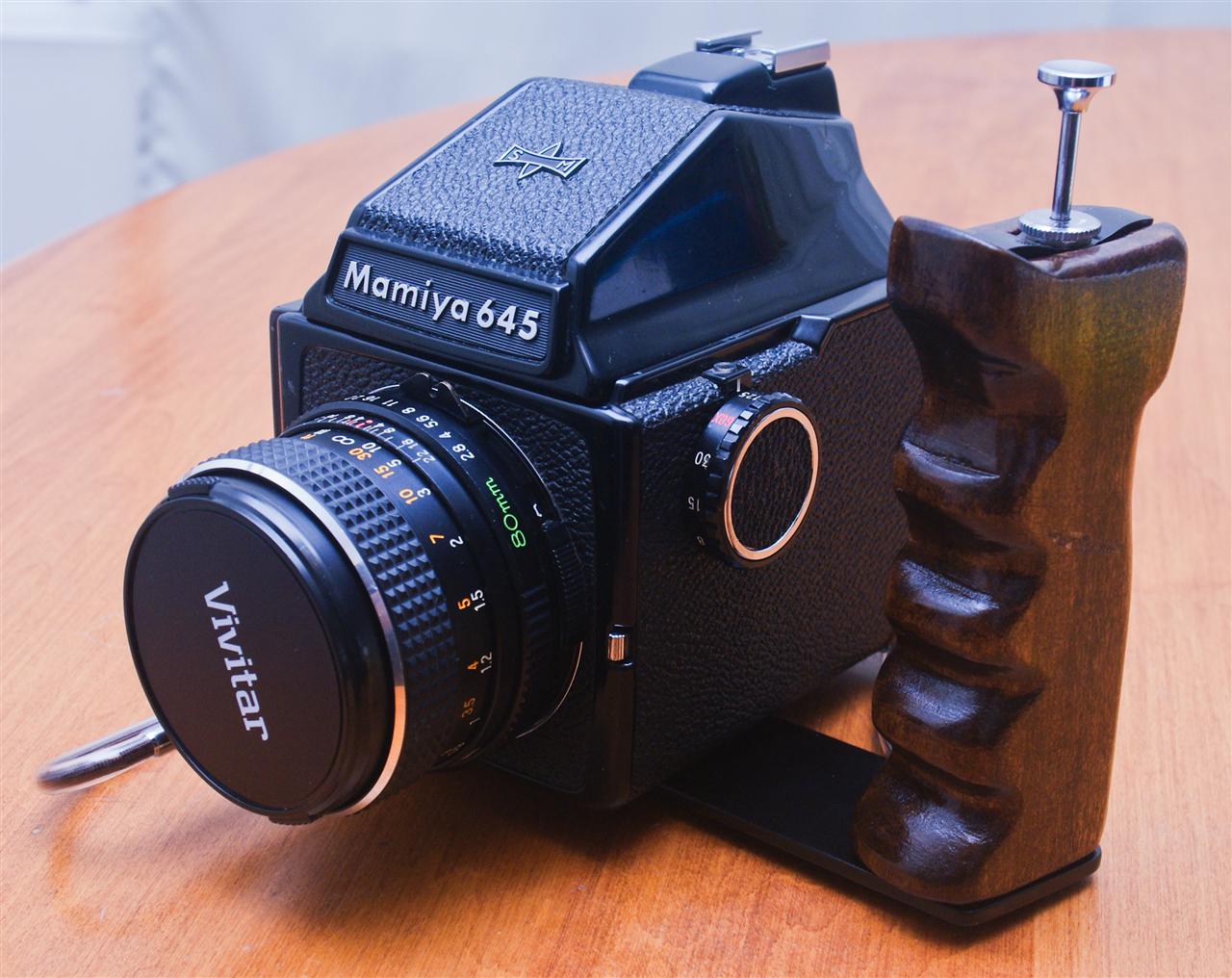 Mamiya 645 Grip-1 (Custom).jpg