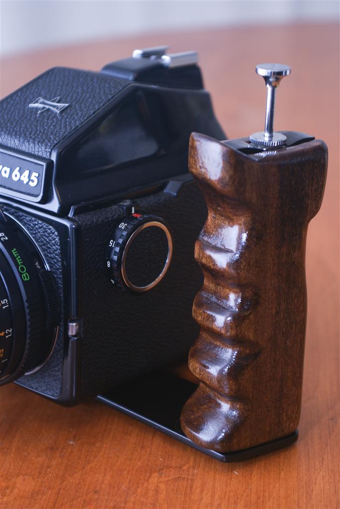 Mamiya 645 Grip-10 (Custom).jpg