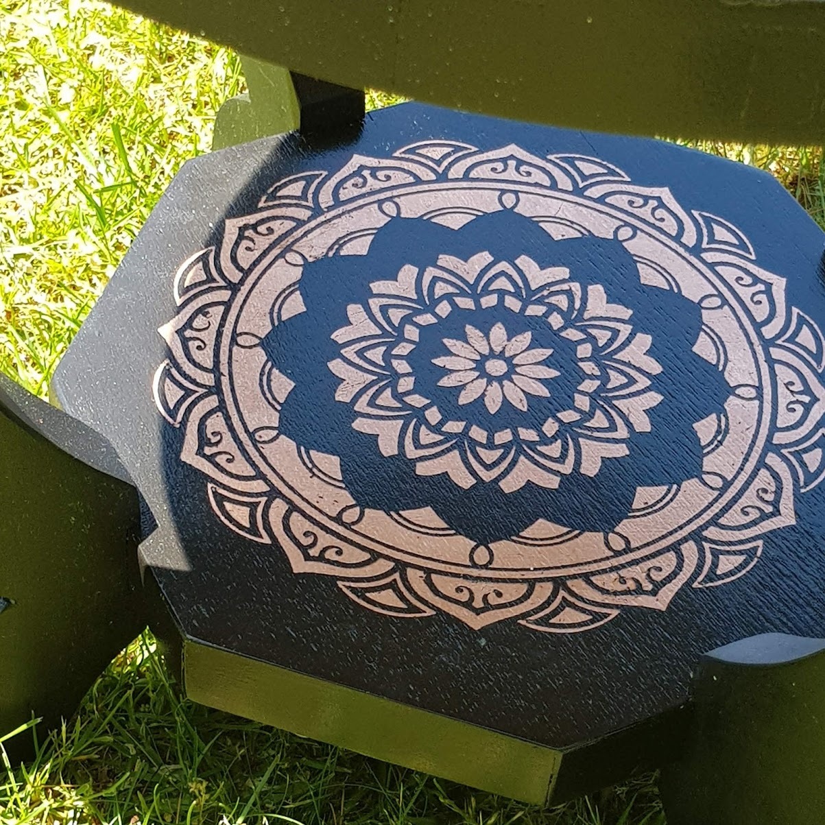 Mandala coffee table makeover (6).jpg