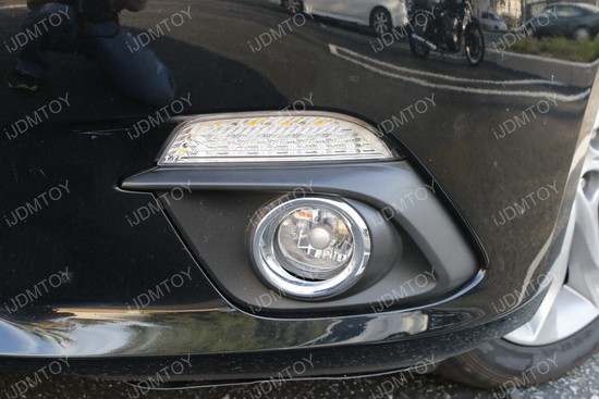 Mazda-3-LED-DRL-turn-signal-Installation-08.JPG