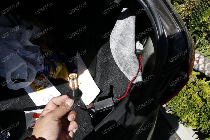 Mazda-turn-signal-install-02.jpg