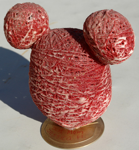 Mickey yarn baloon 2.jpg