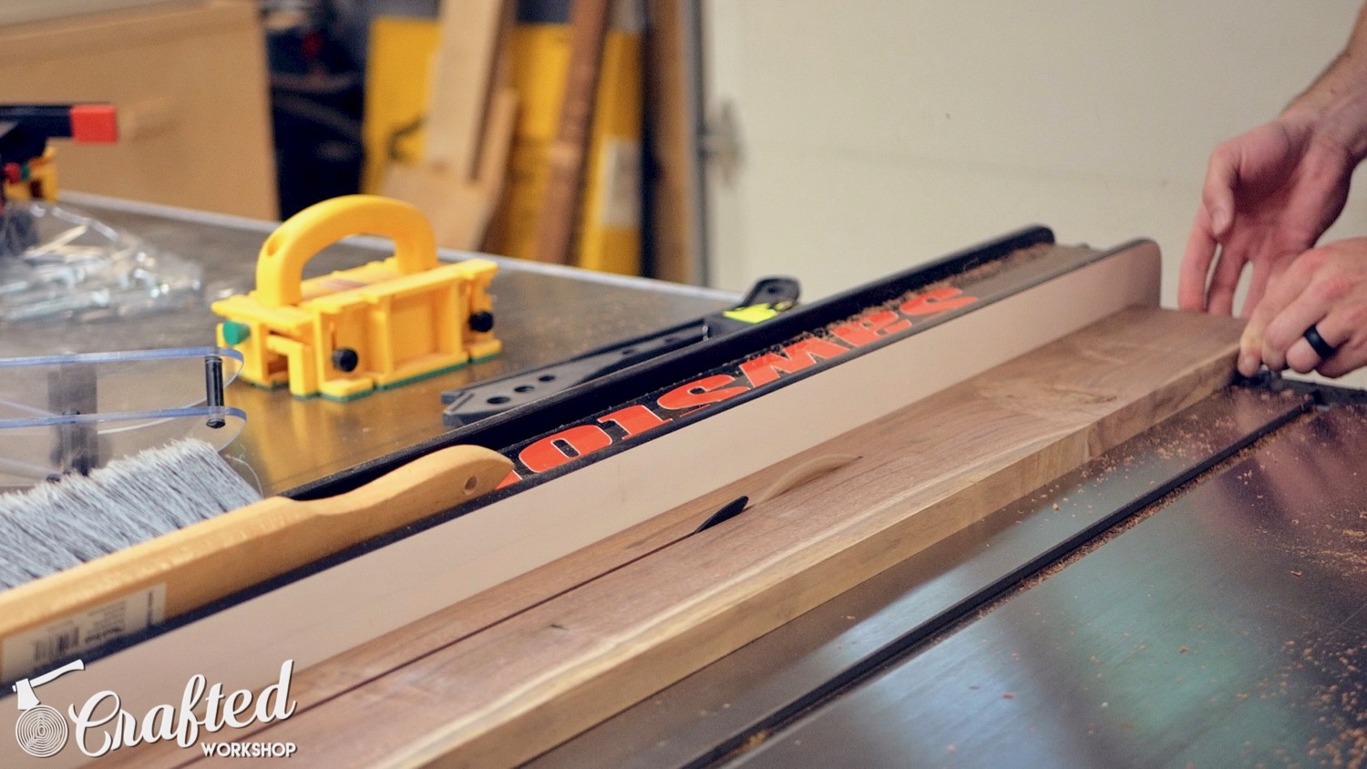 Mid-Century Modern Walnut End Table | How To Build - Woodworking - 11.jpg