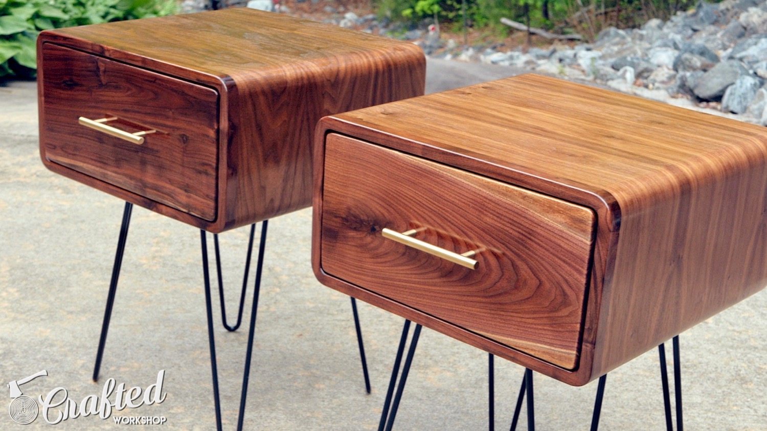 Mid-Century Modern Walnut End Table | How To Build - Woodworking - 31.jpg