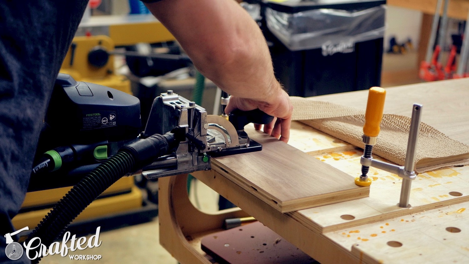 Mid-Century Modern Walnut End Table | How To Build - Woodworking - 8.jpg