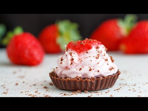 Mini Chocolate Strawberry Mousse Dessert | HappyFoods