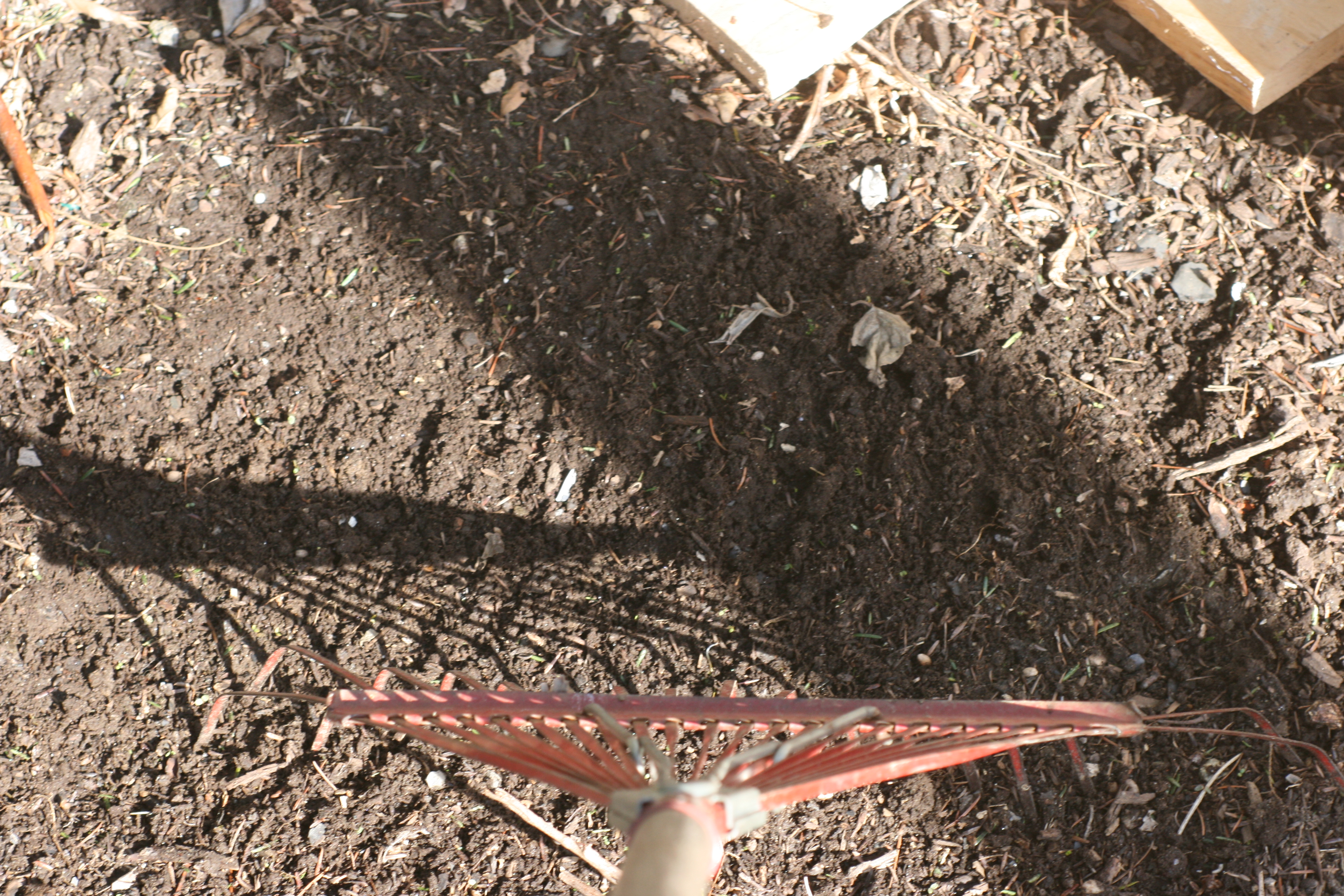 Mini Wooden Compost Bin 014.jpg