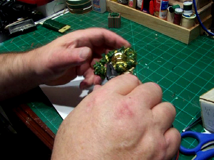 Mini Xmas Wreath Making (31).Movie_Snapshot.jpg