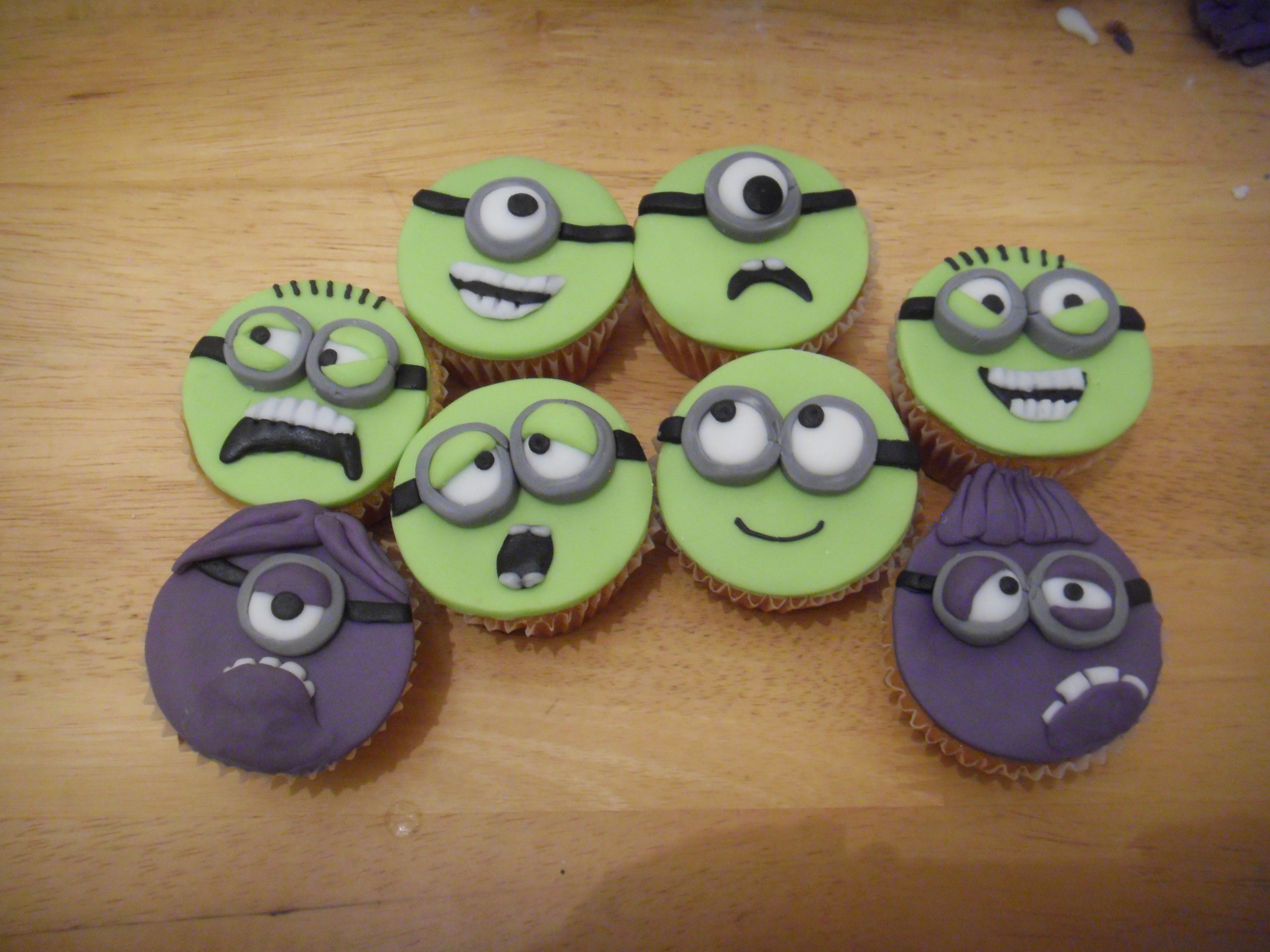 Minion cup cakes.JPG